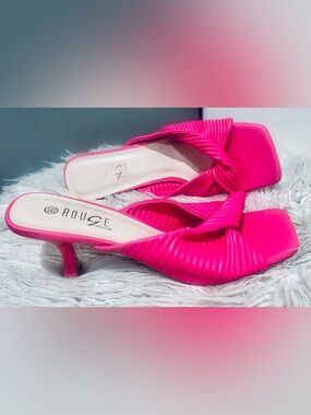 Rouge Helium Bright Pink Knot-Front Slip-On Mules New Size 8.5